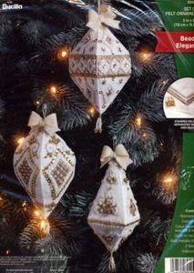 JUEGO DE 3 KIT DE FIELTRO Y LENTEJUELAS BUCILLA CON CUENTAS ELEGANCIA - Imagen 1 de 2