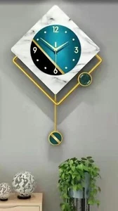 Diamant Design Pendel Wanduhr - Blau & Weiß mit Goldakzenten - Modern - Bild 1 von 3