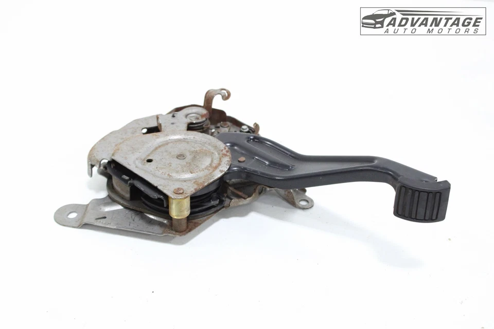 2003-2005 HUMMER H2 EMERGENCY PARKING BRAKE STOP PEDAL W/ PAD BLACK OEM - Image 1 of 4