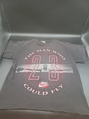复古 20 世纪 90 年代耐克 Michael Jordan 23 The Man Who Could Fly T 恤男式小号 — 第 1/4 张图片