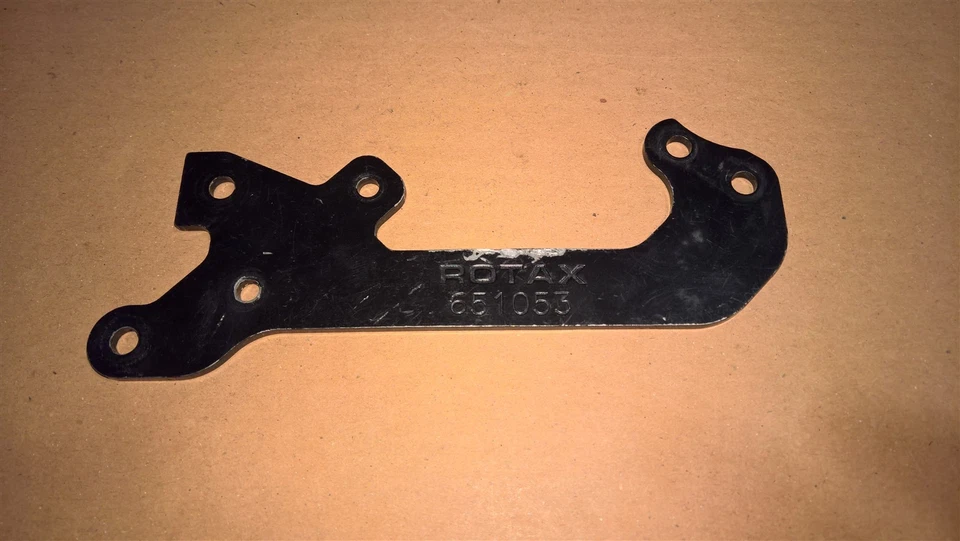 Placa de soporte de montaje de bobina de encendido motor Kart Rotax Evo 2 Max 651053 {#2} Foto 1 de 1