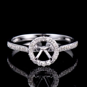 Anillo de compromiso con halo semimontaje de diamantes naturales montura redonda de 5 mm de oro blanco de 14 K - Imagen 1 de 4