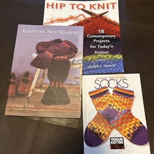 Lot of 3 Knitting Books Projects Patterns Scarves Socks Sweaters Hip To Knit - Picture 1 of 8