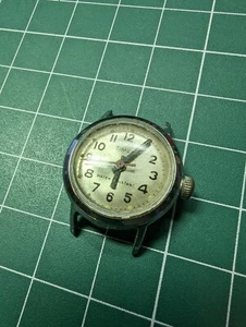 Vintage Timex Silver Tone Case Wind-up Analog Women's Watch - Picture 1 of 4