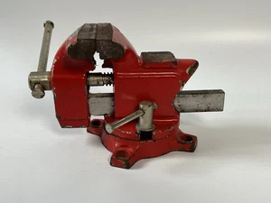 Vintage 3 1/2” Swivel Bench Vise Bright Red Pipe Jaws Anvil Top Works Perfectly - Picture 1 of 9