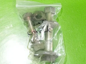 01-05 IS300 OEM rear back knuckle spindle hub mount bolts SET left OR right - Foto 1 di 1