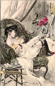 ART NOUVEAU - MUJER DESCANSANDO - ANTIGUA POSTAL TRASERA INDIVISA - Imagen 1 de 2