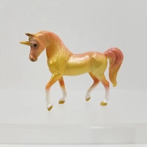 Breyer: Stablemates - Arabian - Walking Unicorn - Gold and Pink #97268 - Picture 1 of 7