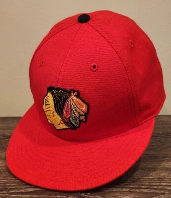 Mitchell & Ness Chicago Blackhawks Retro Logo 7-1/8 Fitted Hat NHL Hockey - Image 1 of 4