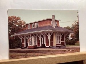 Narragansett Pier Railroad Company: Peace Dale, RI - Vintage Postcard - Picture 1 of 3