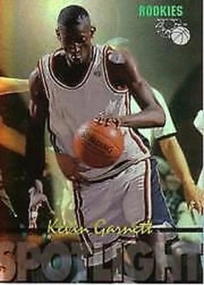 B0443- 1995 Classic Spotlight #RS5 Kevin Garnett - NM-MT - Image 1 of 2