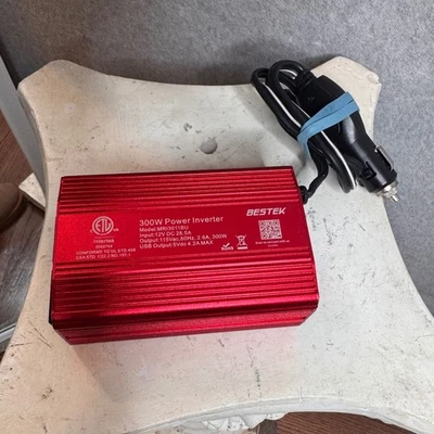 BESTEK 300W Power Inverter Car Charger MRI3011BU DC 12V 115Vac Converter Tested - Image 1 of 4