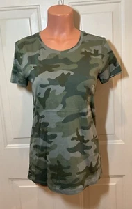 GAP, Talla SM, “Verde Camo”, T Favorito, Manga Corta, Top Tejido con Cuello Redondo. NUEVO - Imagen 1 de 9