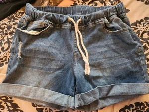 NO BOUNDARIES Denim Stretchy Drawstring Medium Wash Jean Shorts L 11-13  - Picture 1 of 2