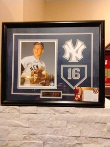 Whitey Ford Signed 8x10 Photo Framed W/COA  New York Yankees Professional Framed - Picture 1 of 9