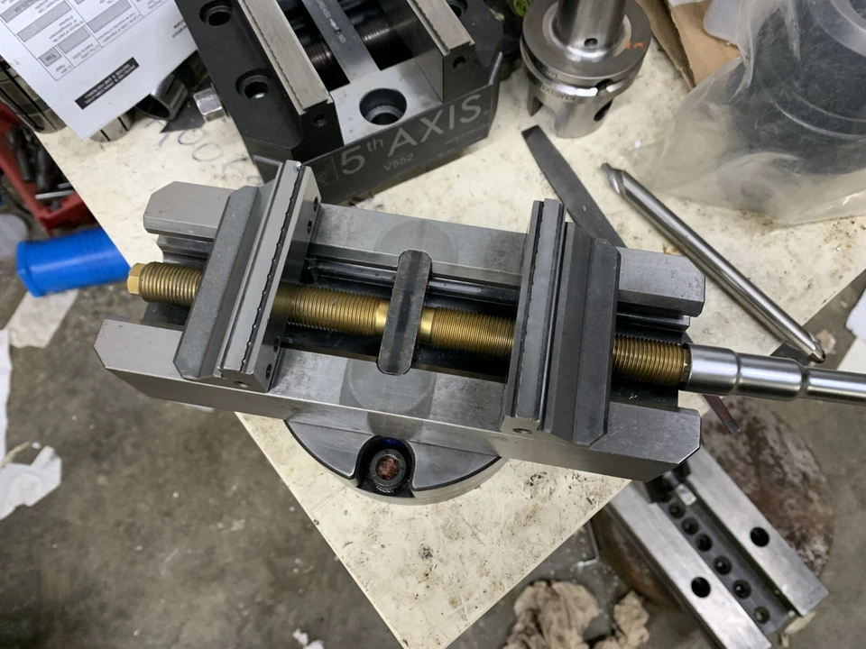 LANG TECHNIK  MACROGRIP 5  AXIS VISE - Image 1 of 4