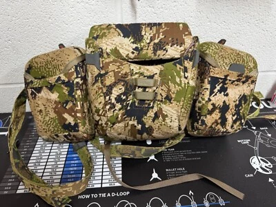 sitka optics bino harnnes tight spot rise lite 5 arrow quiver - Image 1 of 2