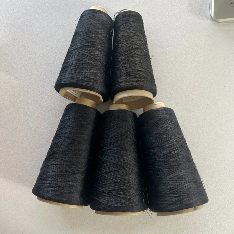 ColourMart Hasegawa 150g Conos Cuenta 2/60NM De Color Seda Negro Lote de 5 Hilos Foto 1 de 4