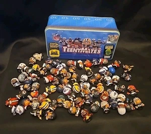 Riesiges NFL Teeny Mates Lot - 78 Figuren + und 1 Dose (u.a. ein Glow in the Dark - Bild 1 von 16