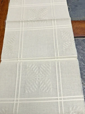 26 count IVORY linen 10.5 X 52 " cross stitch needlework TABLE RUNNER Flower - Image 1 of 4