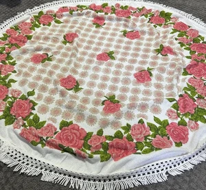 Vtg 60s MCM Tastemaker by Stevens Pink White Rose Fringe Round Tablecloth 52" - Picture 1 of 4