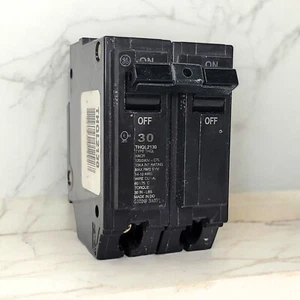 GE THQL2130 Zweipoliger Steck-Q-Leitungs-Leistungsschalter 120/240 VAC 30 Ampere gebraucht - Bild 1 von 8
