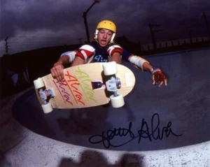 TONY ALVA SIGNED AUTOGRAPHED 8x10 PHOTO SKATEBOARDING Z-BOYS LEGEND BECKETT BAS - Picture 1 of 2