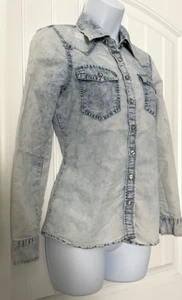 Rue21 Womens Small Chambray Pearl Button Shirt Long Sleeve White Blue Denim - Picture 1 of 12