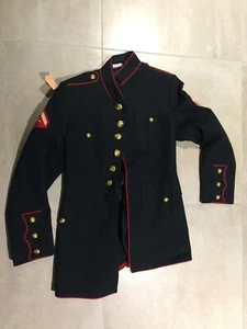 USMC DRESS TUNIC, INCLUDES BUTTONS, 2005, NEW OLD STOCK, INCLUDES PATCHES,38L - Picture 1 of 6