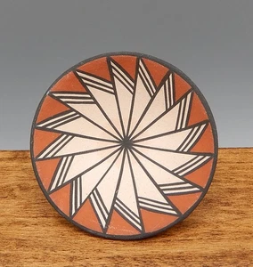 Vtg D Reano OOAK Southwest Pueblo Acoma Pottery Bowl Dollhouse Miniature 1:12 - Imagen 1 de 12