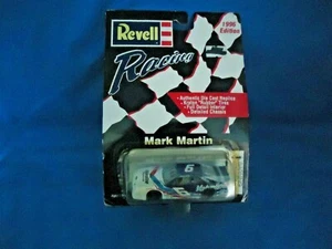 NASCAR MARK MARTIN  #6 VALVOLINE DIE CAST CAR NEW IN PACKAGE - Picture 1 of 2