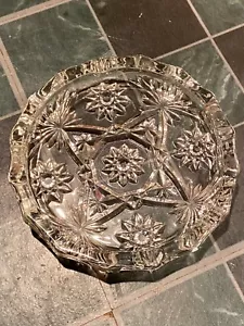 7 3/4" Anchor Hocking Crystal Round Ashtray w/For Slots *Pre-Owned/Nice* BT - Picture 1 of 7