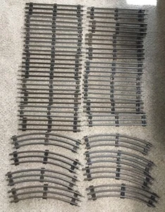 VTG POST-WAR LIONEL STRAIGHT, CURVED O-27 GAUGE TRAIN TRACKS METAL Black Ties - Picture 1 of 5