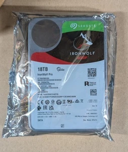Seagate Ironwolf NAS ST18000NE000 - New in Box - Afbeelding 1 van 4