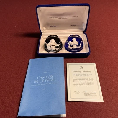 Juego de pisapapeles de vidrio Franklin Mint Admiral De Grasse y John Paul Jones. Foto 1 de 4
