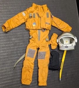 Hasbro GI Joe NASA Space Shuttle Columbia R. Crippen tuta da volo e casco - Foto 1 di 6