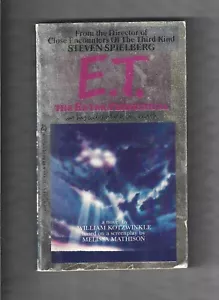 1982 E.T. The Extra-Terrestrial Paperback Novel Book by William Kotzwinkle - Imagen 1 de 3