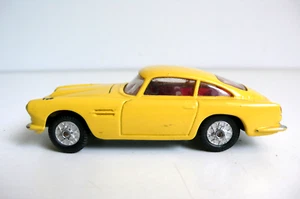 CORGI-TOYS ASTON MARTIN D.B.4. ANNÉES 60 BON ÉTAT MÉTAL 1/43ème - Picture 1 of 7