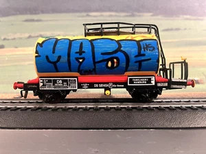 Fleischmann OO/HO Gauge Graffiti Tanklager 1 Car Hamburg DB #581464 P - Picture 1 of 12