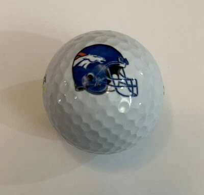 Мяч для гольфа шлем с логотипом Denver Broncos NFL Wilson Ultra 500 - Изображение 1 из 3