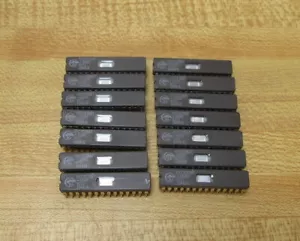 Cypress CY27C256T-55WC Integrated Circuit 9712 (Pack of 14) - Picture 1 of 5