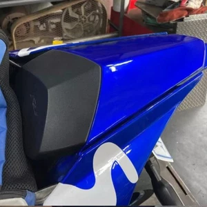 Funda de asiento trasero para Yamaha R1 R1M 2015 - 2025 revestimiento de asiento trasero, plástico, azul - Imagen 1 de 3