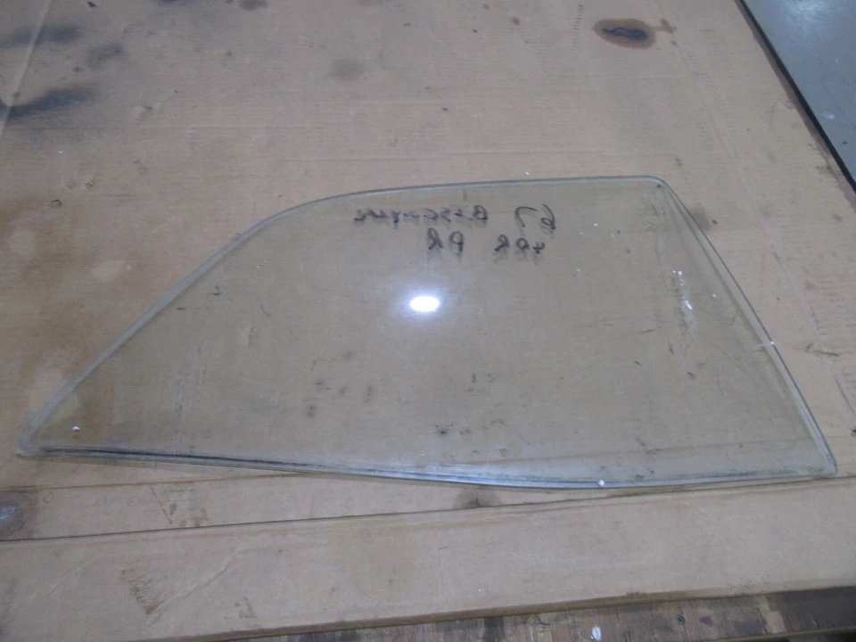 1967 1968 Chevrolet Belair Impala 4 door SEDAN rear door glass clear PASSENGER - Image 1 of 1