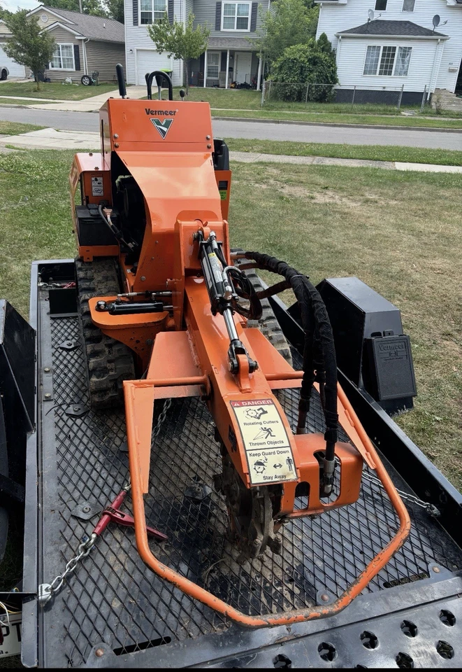 威猛 (Vermeer) Stump 研磨器,美国质量,杂项 — 第 1/4 张图片