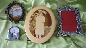 3 X VINTAGE PHOTO FRAMES & 1 X ANTIQUE OVAL TINTYPE OVAL PORTRAIT OF A GIRL  - Bild 1 von 12