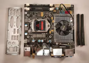 Zotac H77ITX-C-E LGA1155 DDR3 PCIEX4 MSATA WIFI GT620 - Imagen 1 de 9