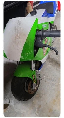 Blata 2.5 Pocket Bike - Image 1 of 3