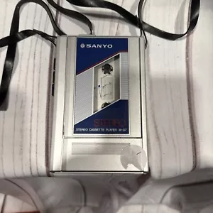 Sanyo Lettore di cassette stereo M-G7 Walkman senza cuffie SOLO PARTI (157) - Foto 1 di 10