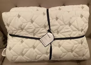 Pottery Barn Modern Baby Kids Coco Velvet Reversible Quilt Twin Ivory - Picture 1 of 10