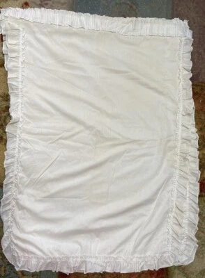 VINTAGE RUFFLED CURTAINS 62 X 42 - Image 1 of 4